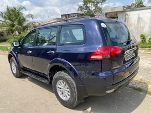 Mitsubishi Pajero Sport 2015 Noir