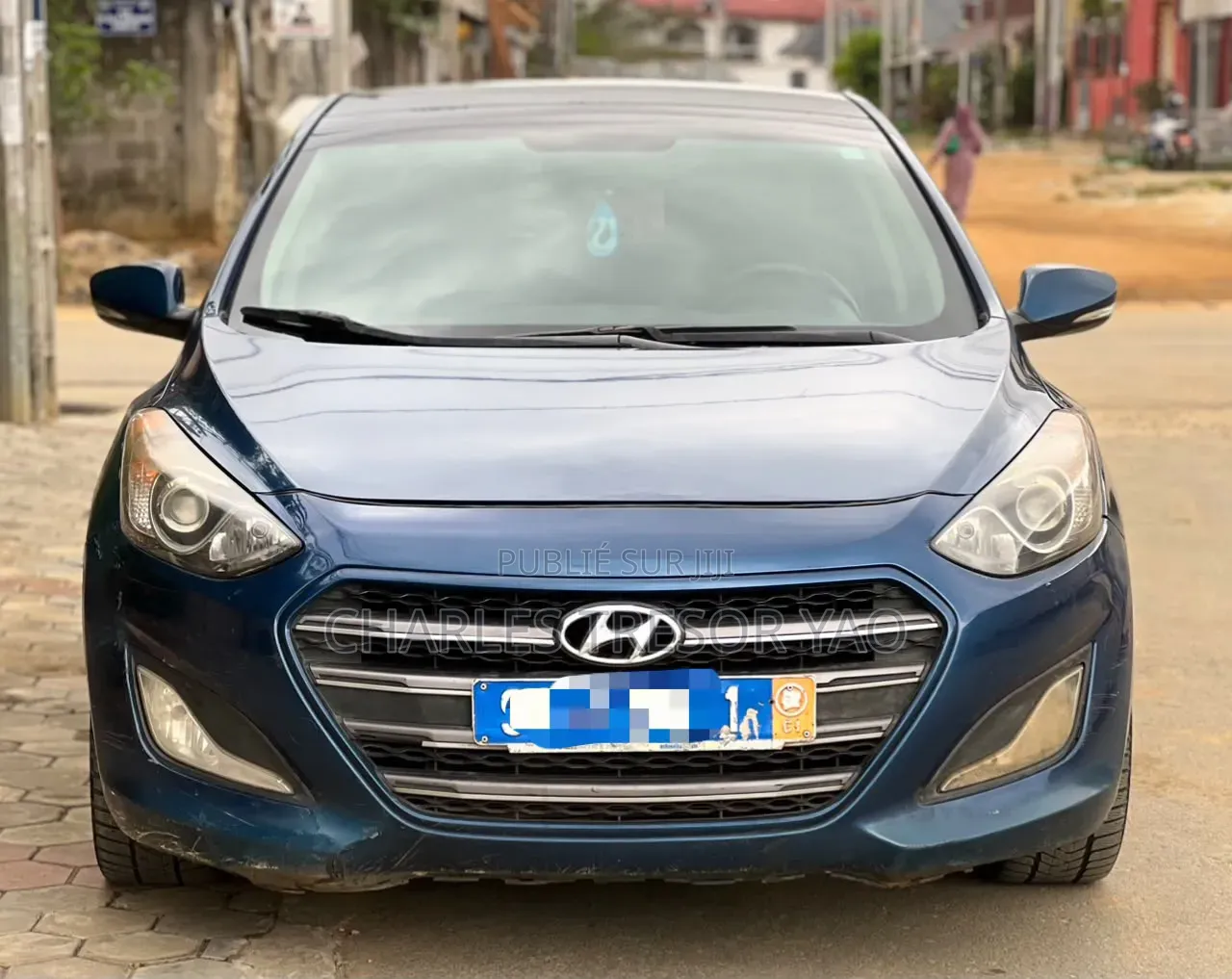 Hyundai Elantra Limited Sedan FWD (2.0L 4cyl 6A) 2017 Bleu