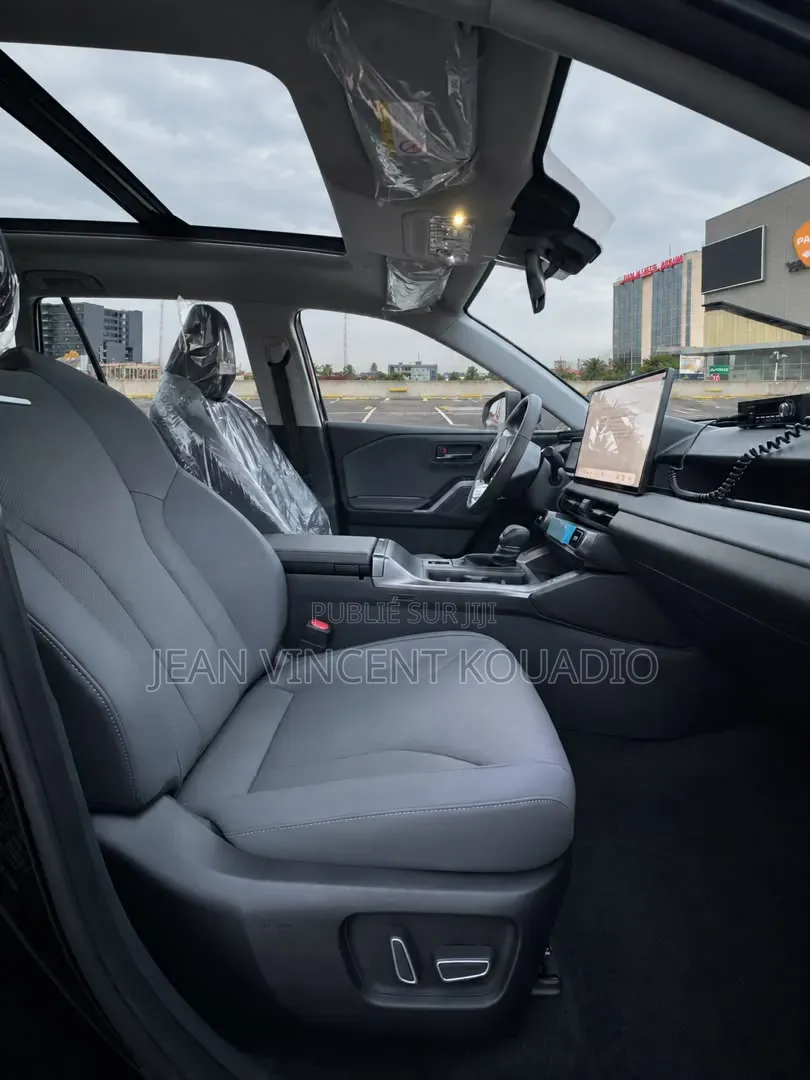 Nouveau Toyota RAV4 GR Sport 2026 Noir