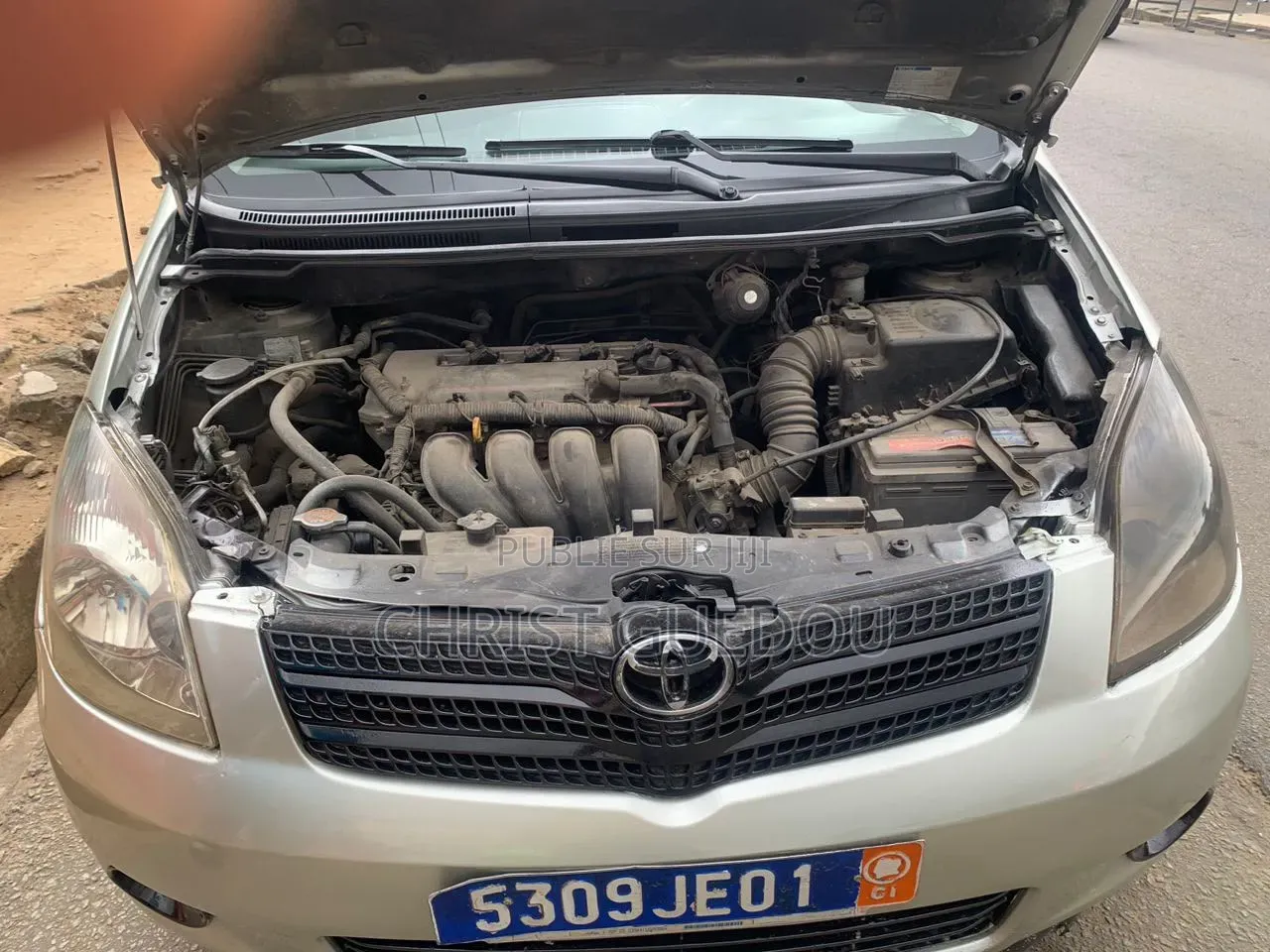 Toyota Verso 2009 Gris