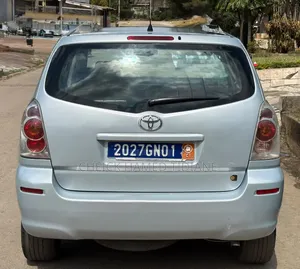 Toyota Corolla Verso 2006 Gris