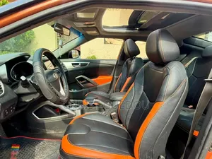 Hyundai Veloster 2013