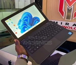 Nouveau Dell Latitude 3120 8GB Intel Pentium SSD 256GB