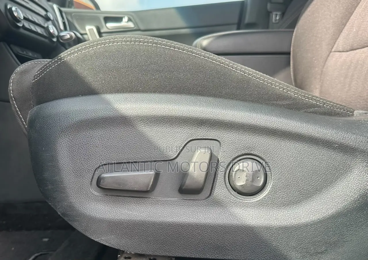 Kia Sportage EX 2022 Gris