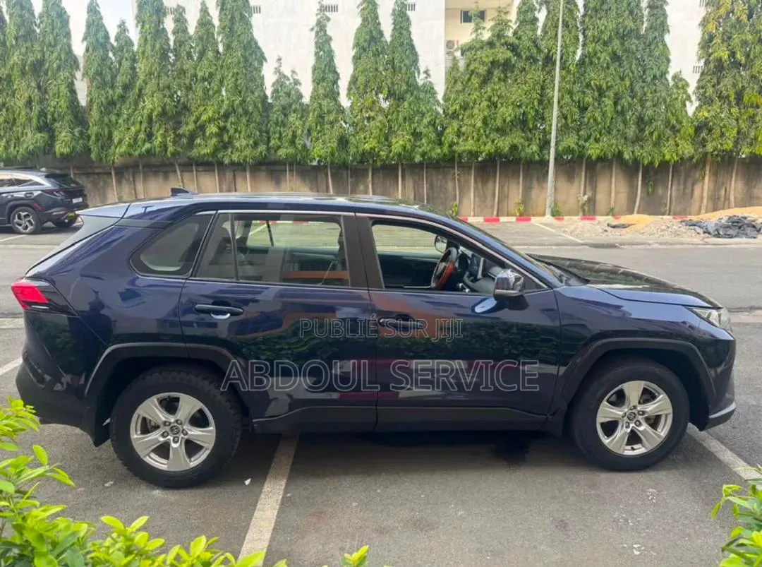 Toyota RAV4 2020 Bleu