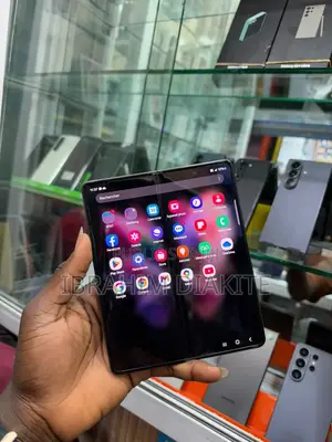 Samsung Galaxy Z Fold3 5G 256 GB Noir