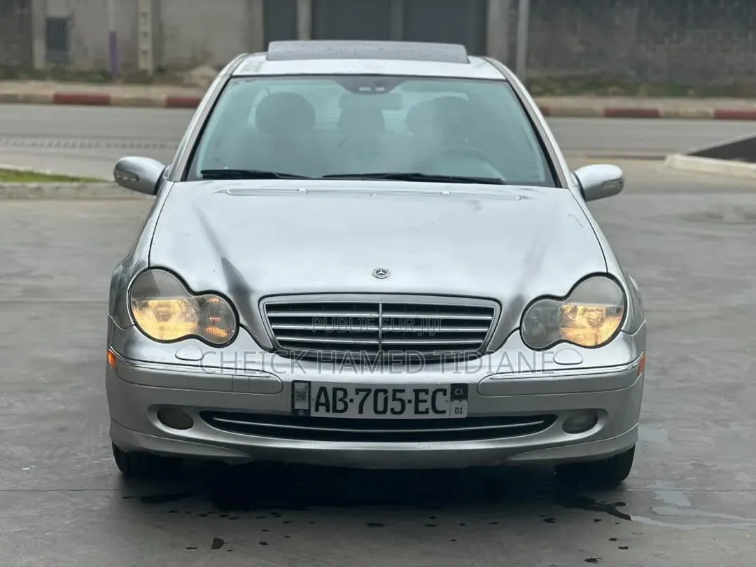Mercedes-Benz C200 2004 Gris