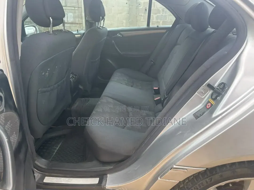 Mercedes-Benz C200 2004 Gris