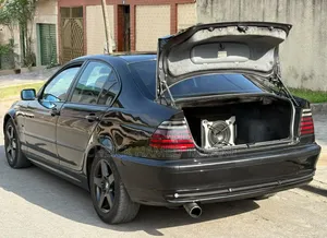 BMW 3 Series 318i RWD 2003 Noir