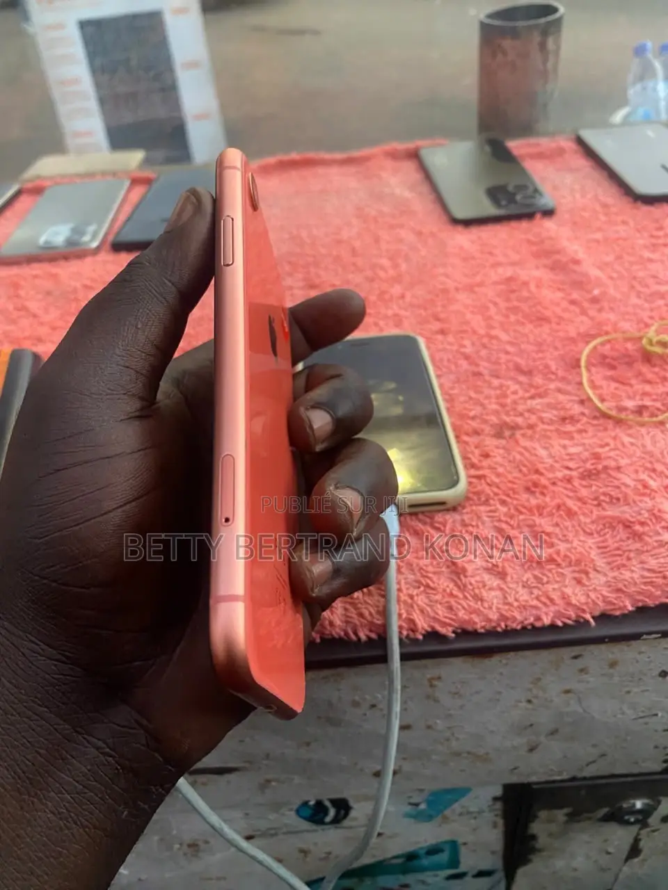 Apple iPhone XR 64 GB Orange