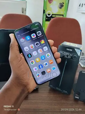 Nouveau Tecno Camon Slim 256 GB Noir