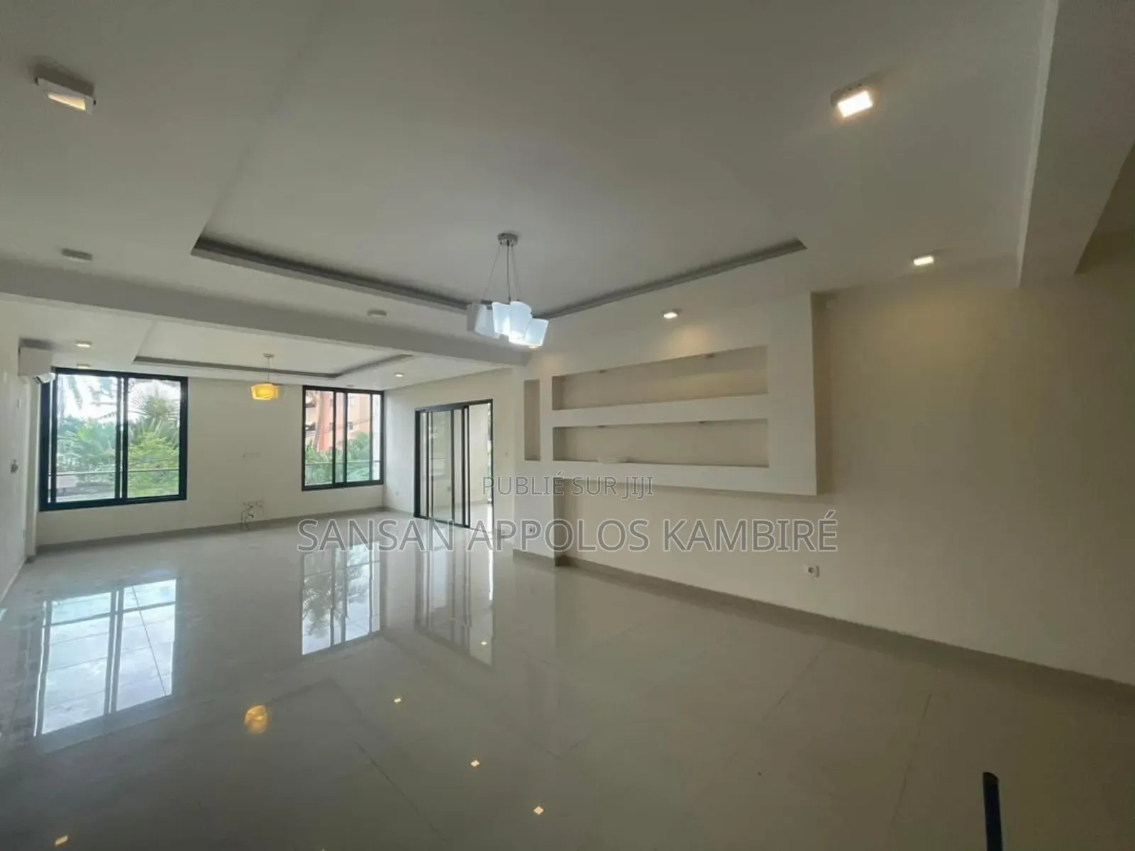 3chbre Appartement dans Location,
Riviera 03, Cocody à Louer