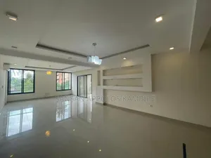 3chbre Appartement dans Location,
Riviera 03, Cocody à Louer