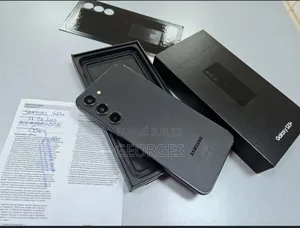 Photo - New Samsung Galaxy S23+ 256 GB Black