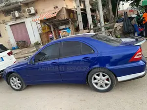 Mercedes-Benz C200 2005 Bleu