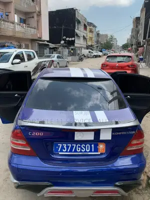 Mercedes-Benz C200 2005 Bleu