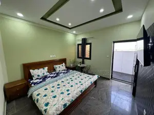 2 Pièces Et Studio Meublé En Location