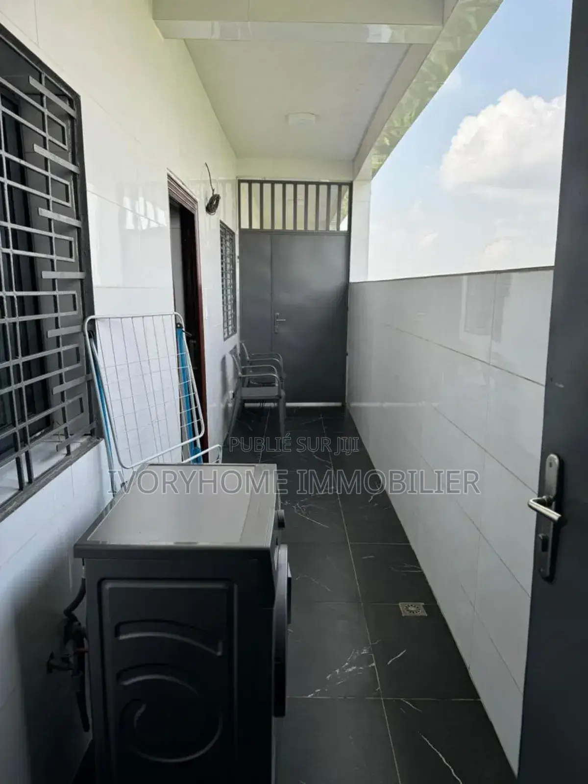 2 Pièces Et Studio Meublé En Location