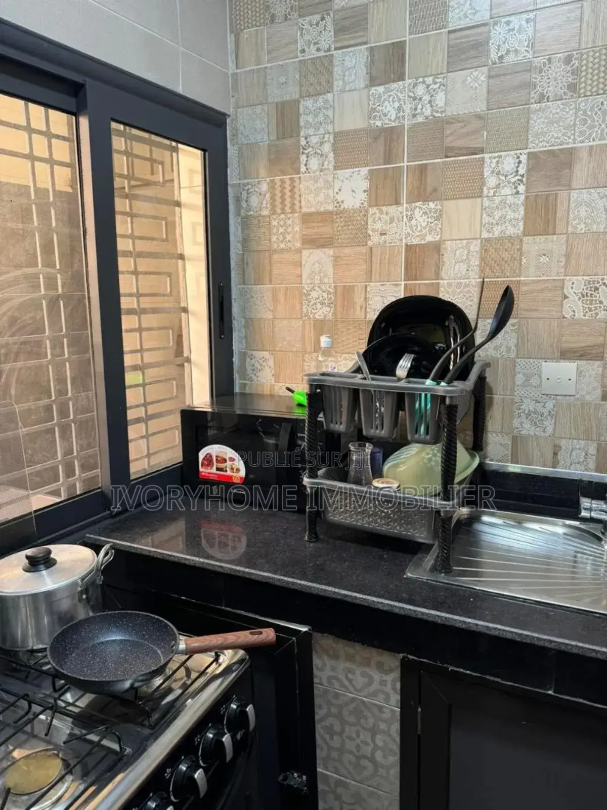 2 Pièces Et Studio Meublé En Location