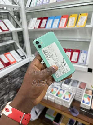 Photo - New Apple iPhone 11 64 GB Autre