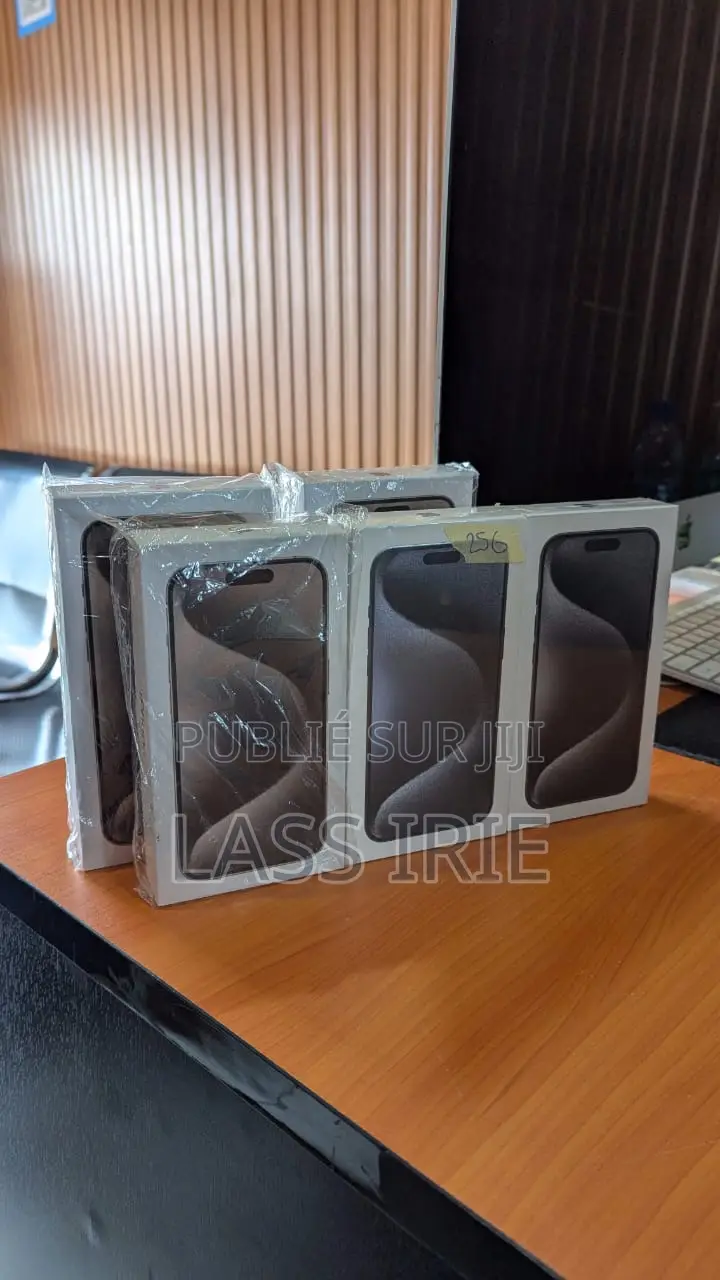 New Apple iPhone 15 Pro Max 256 GB