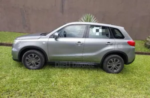 Suzuki Vitara 2017 Gris