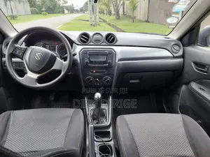 Suzuki Vitara 2017 Gris