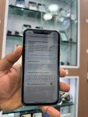 New Apple iPhone 11 64 GB Blue