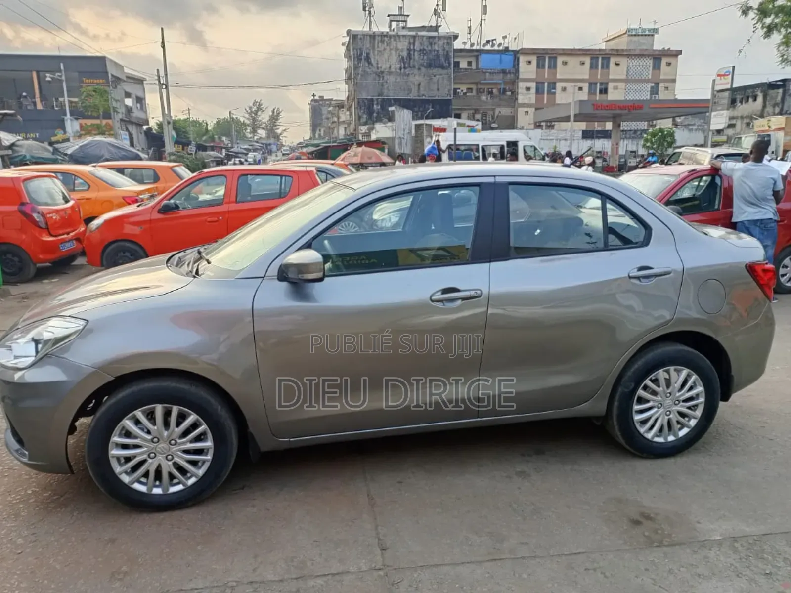 New Suzuki Dzire 2023 Gris