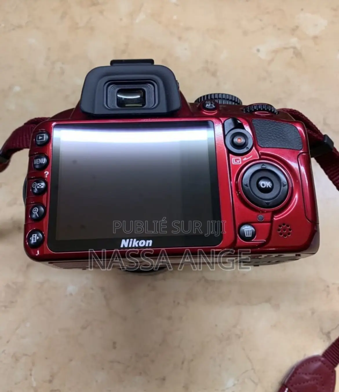 Nikon D3200 Rouge