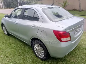 New Suzuki Dzire 2024 Gris