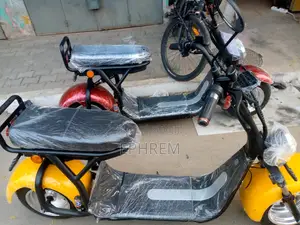 New Harley-Davidson FXR 2023 Jaune