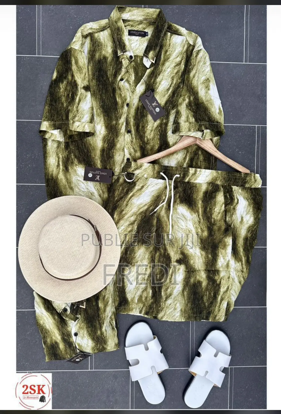 Vêtements De Luxe Et De Qualité