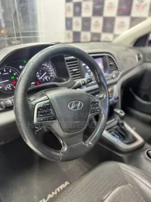 Hyundai Elantra ECO 2018 Gris