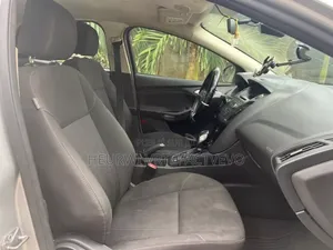 Ford Focus 2016 Gris