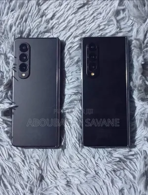 New Samsung Galaxy Z Fold4 256 GB Noir