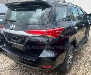 New Toyota Fortuner 4.0 AWD 2024 Noir