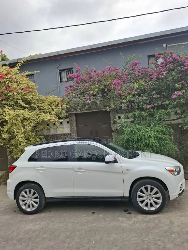 Mitsubishi RVR 2.0 2011 Blanc