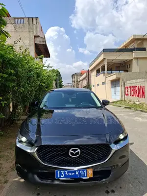 Photo - Mazda CX-30 2021 Noir