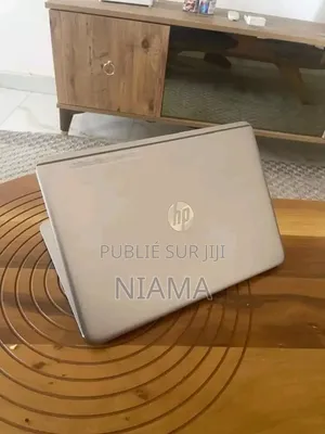 New HP EliteBook Folio 1040 G3 8GB Intel Core I5 SSD 256GB