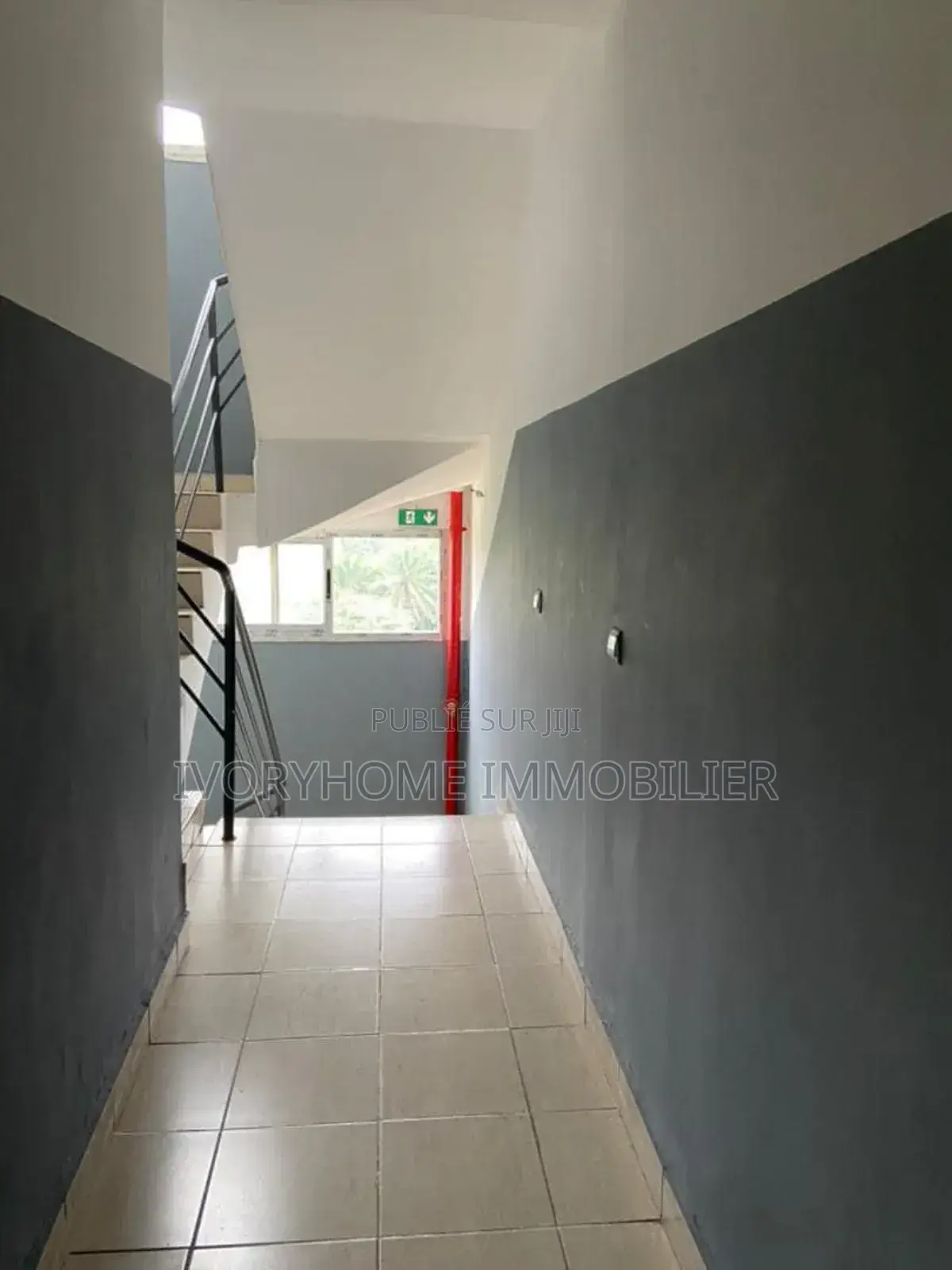 3chbre Appartement dans Samuel, Yopougon à Louer