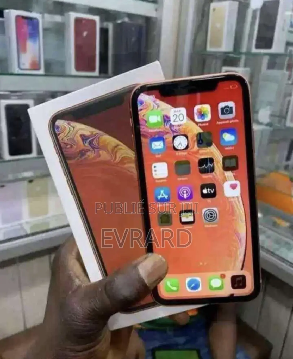 Apple iPhone XR 64 GB Or rose
