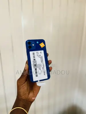 Photo - Apple iPhone 12 64 GB Bleu