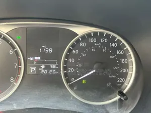 Nissan Kicks S 2019 Gris