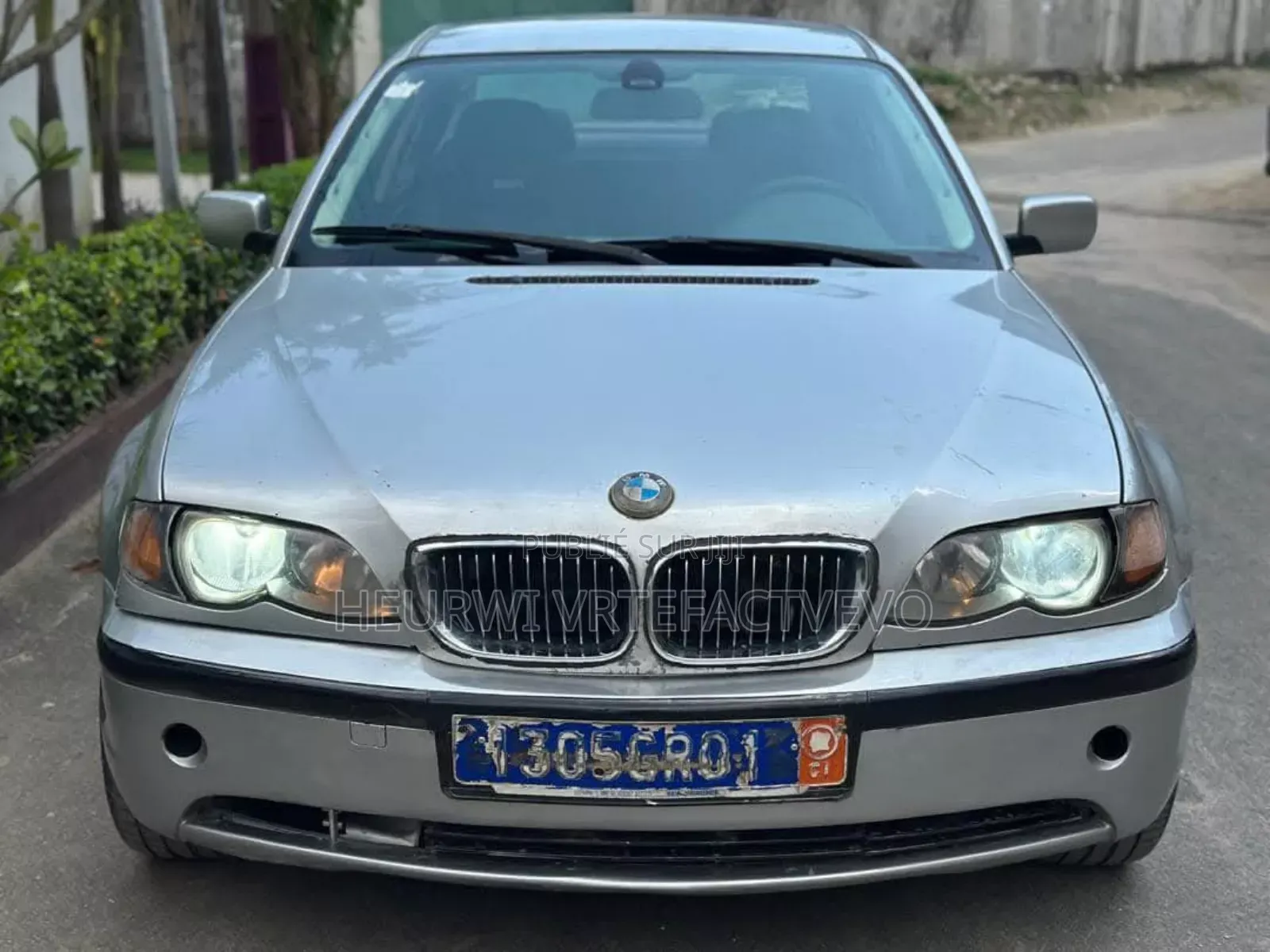 BMW 2002 1995 Gris