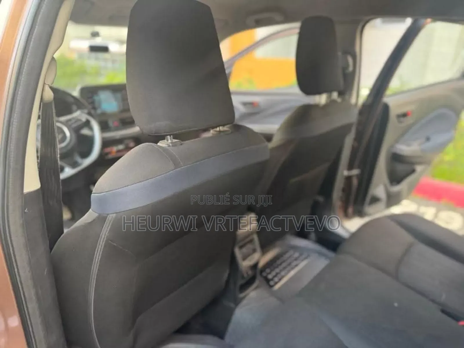 Suzuki Baleno 2023 Marron