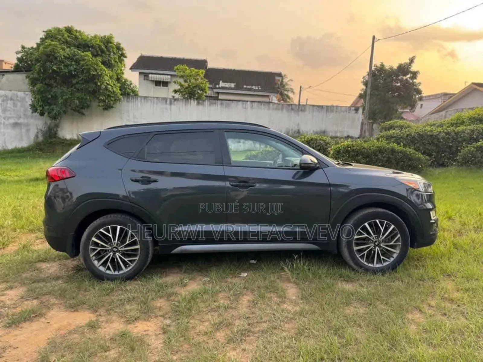 Hyundai Tucson SE 2021 Gris