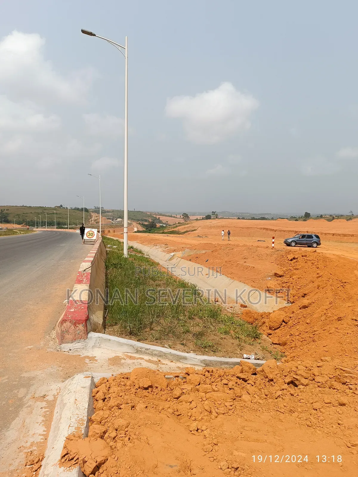 Vente Terrain DE 2000M2 Avec Acd En Bordure DE Voie Y4