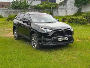 Toyota RAV4 XLE AWD 2023 Noir