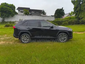 Toyota RAV4 XLE AWD 2023 Noir